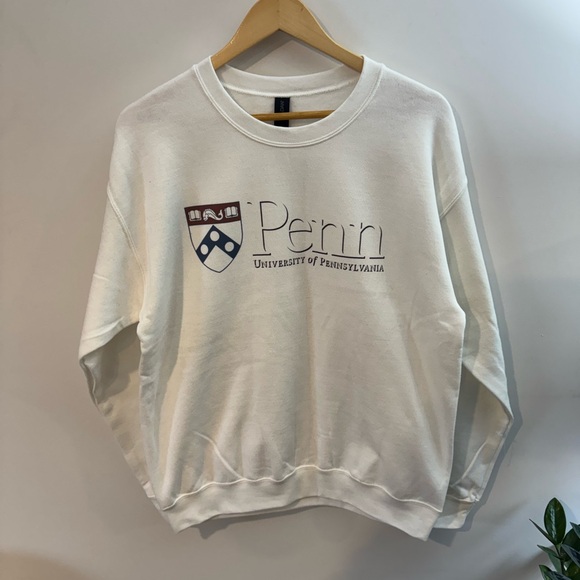 Gildan Other - University Of Pennsylvania Crewneck Sweatshirt, White, Adult Sz Medium